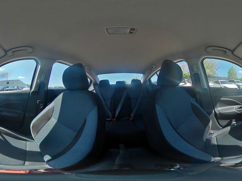 Used 2025 Nissan Versa SV FWD image 37