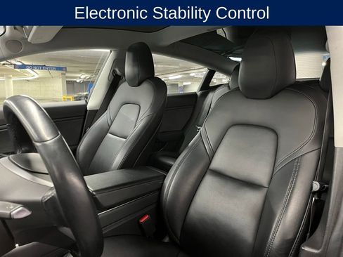 Used 2019 Tesla Model 3 Long Range image 16