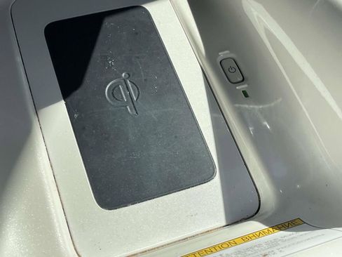 Used 2016 Toyota Prius Three image 21