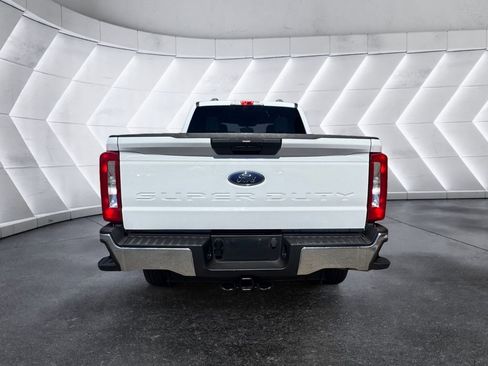 Used 2024 Ford F250 XLT image 5
