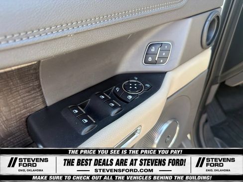 Used 2021 Ford Expedition Limited AWD/4WD image 22
