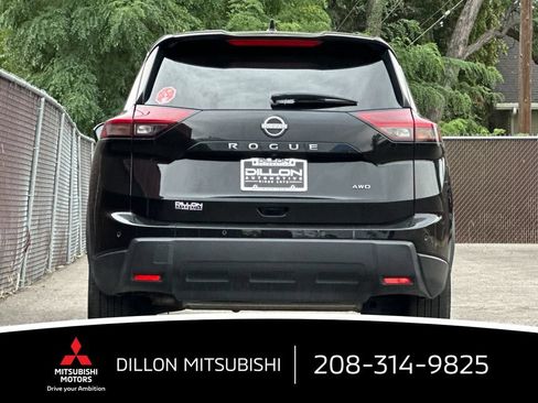 Used 2025 Nissan Rogue SV AWD/4WD image 8