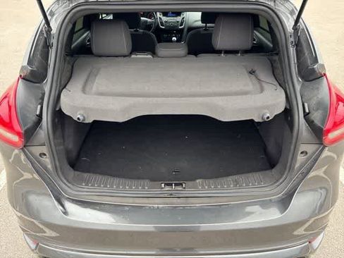 Used 2017 Ford Focus ST image 25