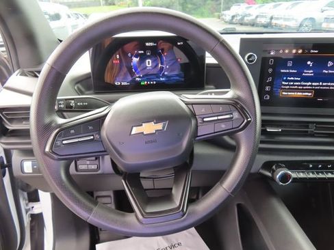 Used 2024 Chevrolet Silverado EV W/T AWD/4WD image 17