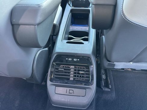 Used 2021 Volkswagen ID.4 1st Edition image 20