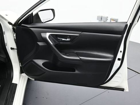 Used 2018 Nissan Altima 2.5 S w/ S Convenience Package image 29