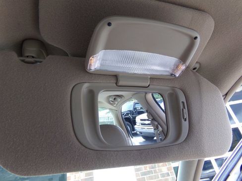 Used 2001 Lincoln Continental image 66