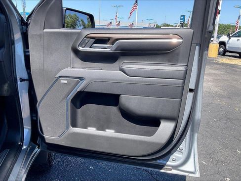 Used 2025 Chevrolet Silverado 1500 LT Trail Boss w/ LT Trail Boss Premium Package AWD/4WD image 26