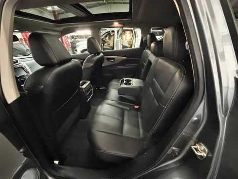 Used 2016 Nissan Murano Platinum w/ Platinum Technology Package AWD/4WD image 26
