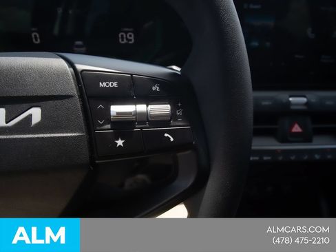Used 2025 Kia K4 FWD image 33