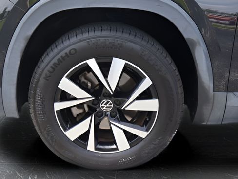 Used 2020 Volkswagen Atlas Cross Sport SE FWD image 10