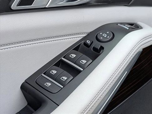 Certified 2023 BMW X5 xDrive40i image 12