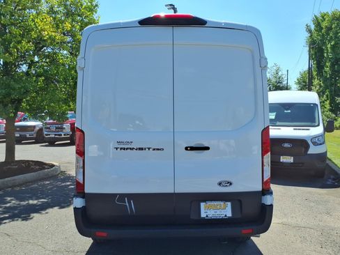 New 2026 Ford Transit 250 148 Medium Roof w/ Load Area Protection Package RWD image 5
