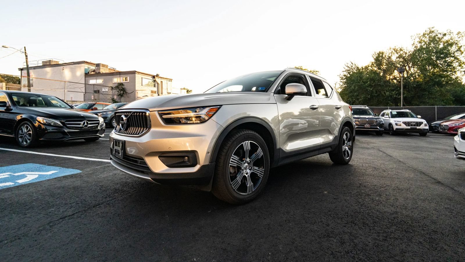 Used 2019 Volvo XC40 T5 Inscription AWD/4WD image 8