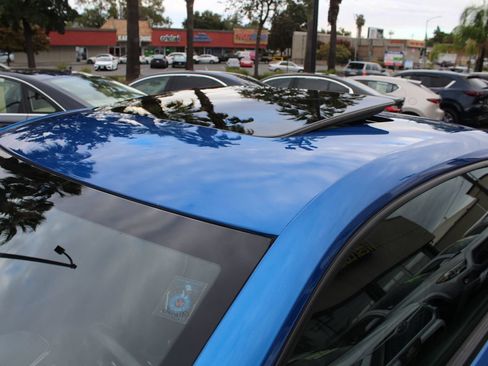 Used 2017 Chevrolet Camaro LT RWD image 12