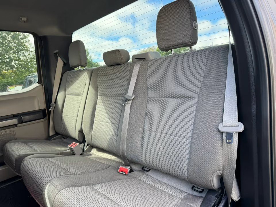 Used 2019 Ford F150 XLT w/ Equipment Group 302A Luxury AWD/4WD image 14
