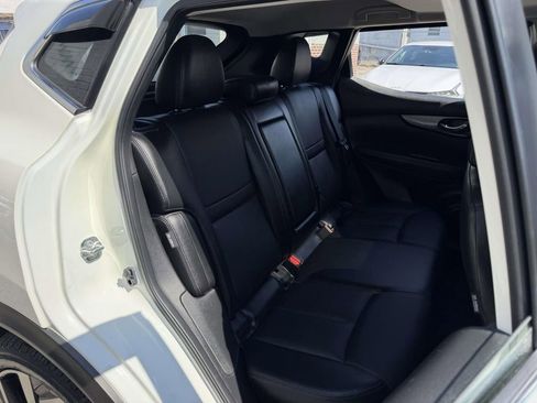 Used 2021 Nissan Rogue Sport SL w/ Premium Package image 13