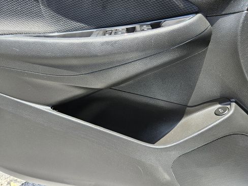 Used 2016 Chevrolet Cruze LS image 26