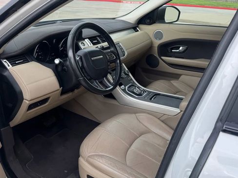 Used 2016 Land Rover Range Rover Evoque SE AWD/4WD image 7