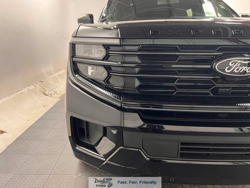 New 2026 Ford Expedition Platinum w/ Stealth Appearance Package AWD/4WD image 9