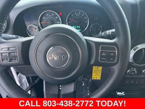 Used 2017 Jeep Wrangler Unlimited Sahara w/ Max Tow Package AWD/4WD image 17