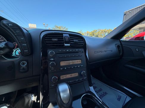 Used 2008 Chevrolet Corvette Coupe w/ Z51 Performance Package image 12