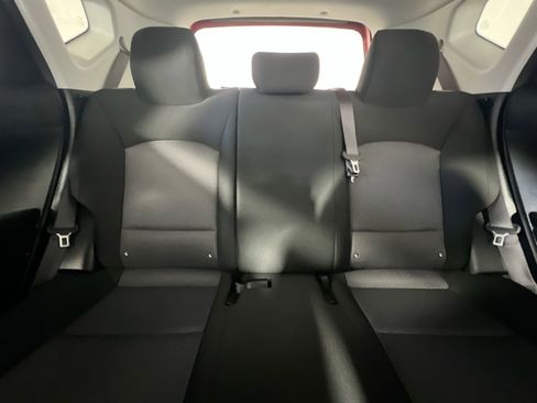 Used 2025 Kia Soul LX w/ LX Technology Package image 32