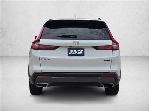 Used 2025 Honda CR-V Sport image 4