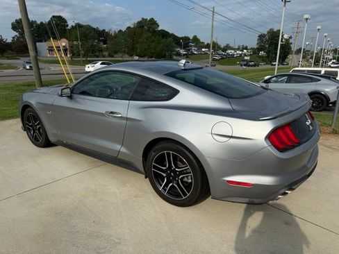 Used 2022 Ford Mustang GT Premium w/ Equipment Group 401A RWD image 8