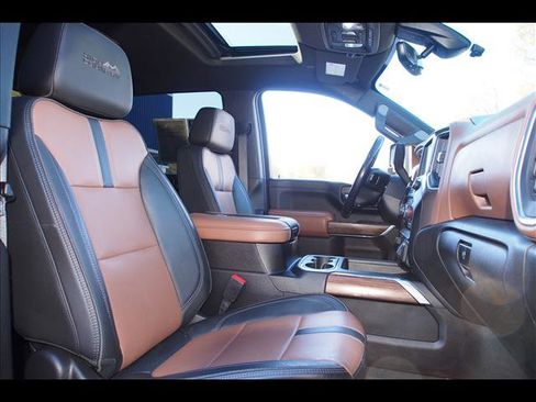 Used 2021 Chevrolet Silverado 3500 High Country image 43