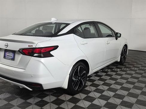 New 2025 Nissan Versa SR w/ Trunk Package image 4