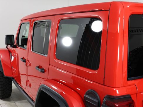 Used 2025 Jeep Wrangler Unlimited Rubicon AWD/4WD image 46