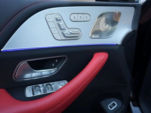 Used 2025 Mercedes-Benz GLE 63 AMG S w/ AMG Night Package image 21