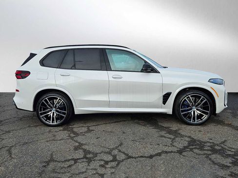 New 2026 BMW X5 M60i image 2