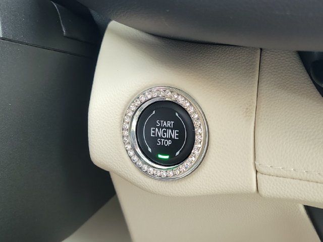 Used 2023 Buick Envision Avenir AWD/4WD image 19