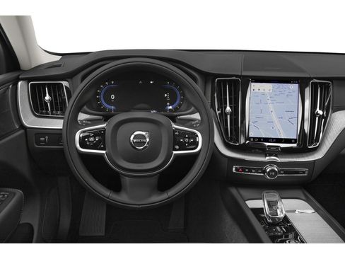 Used 2022 Volvo XC60 B5 Momentum w/ Advanced Package AWD/4WD image 7