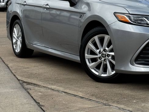 Used 2024 Toyota Camry LE FWD image 11