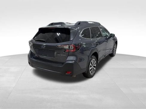 Used 2023 Subaru Outback Premium image 15