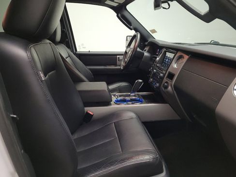Used 2016 Ford Expedition Limited RWD image 21