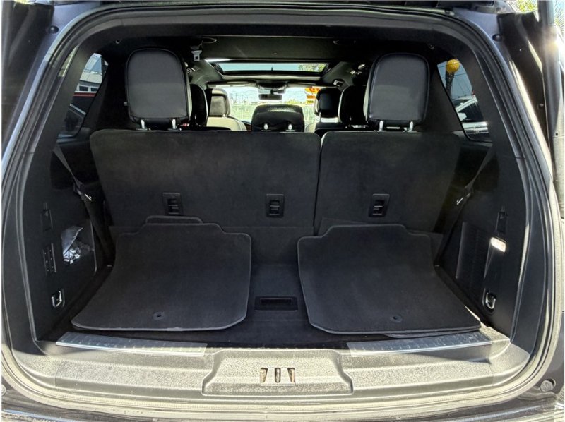 Used 2019 Lincoln Navigator Select RWD image 26