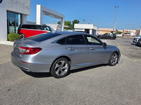 Used 2020 Honda Accord EX image 13