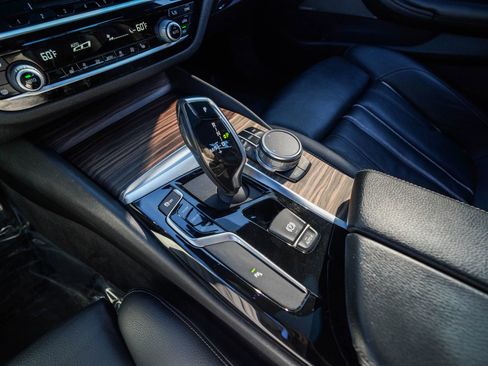 Used 2019 BMW 540i xDrive w/ Convenience Package image 23