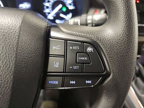 Used 2024 Toyota Sienna LE image 20