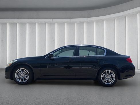 Used 2011 INFINITI G25 x w/ Moonroof Pkg AWD/4WD image 2