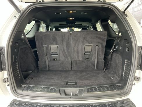 Used 2025 Dodge Durango GT AWD/4WD image 15