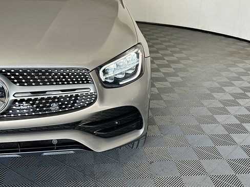 Used 2020 Mercedes-Benz GLC 300 image 9