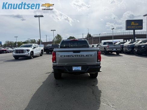 Used 2024 Chevrolet Colorado Z71 w/ Safety Package AWD/4WD image 6
