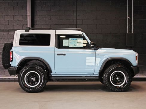 Used 2024 Ford Bronco Heritage Edition AWD/4WD image 18