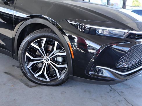 Used 2023 Toyota Crown image 4