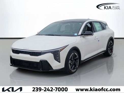 New 2026 Kia K4 GT-Line Turbo FWD image 3